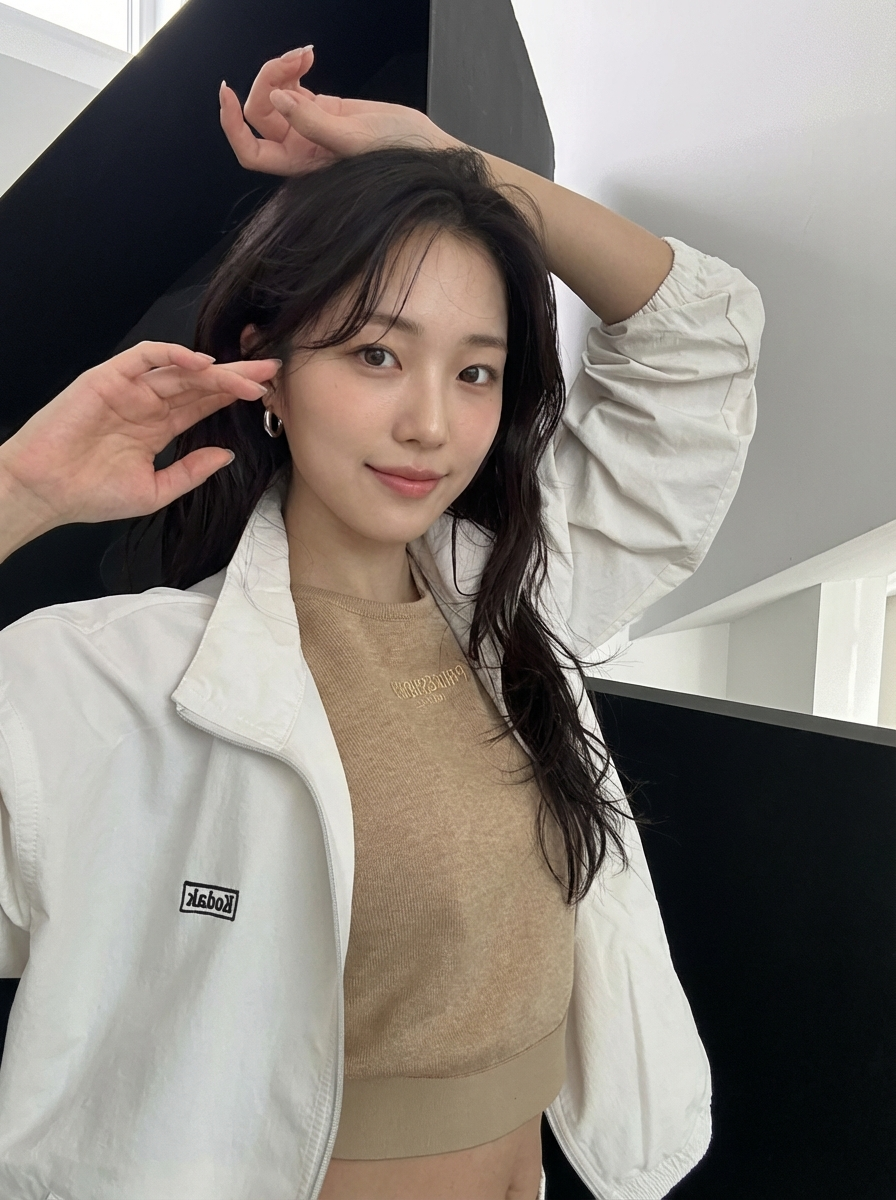 산뜻한 계절을 준비하는 스포티 캐주얼 룩 대표 이미지