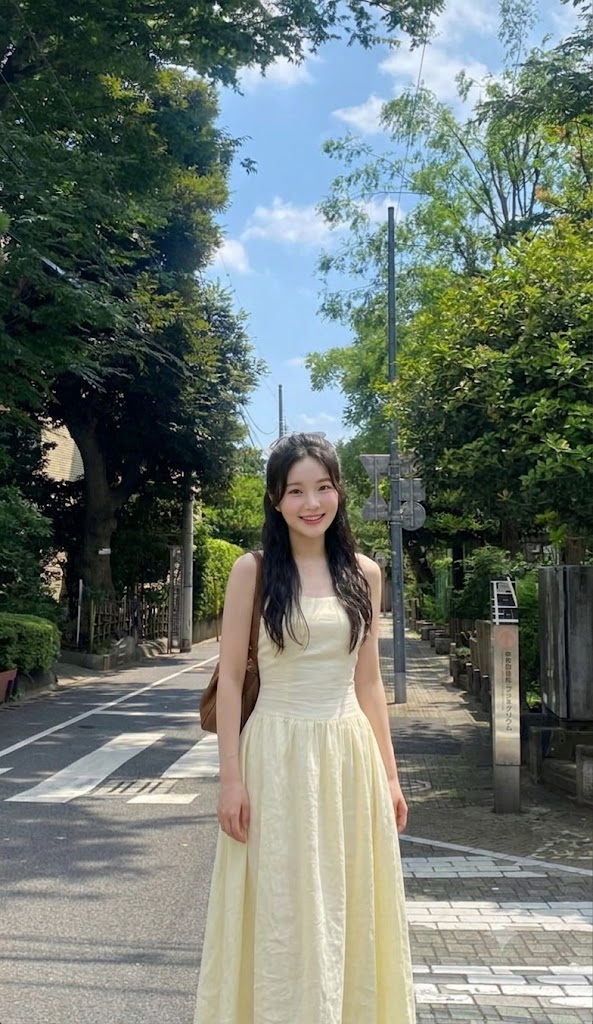 연노랑 린넨 원피스 코디, 스퀘어넥 원피스로 만드는 여자 늦여름 데일리 룩